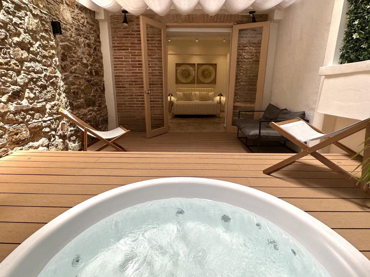 Apartment Amazinn Places Casco Viejo Jacuzzi, Adults Only *